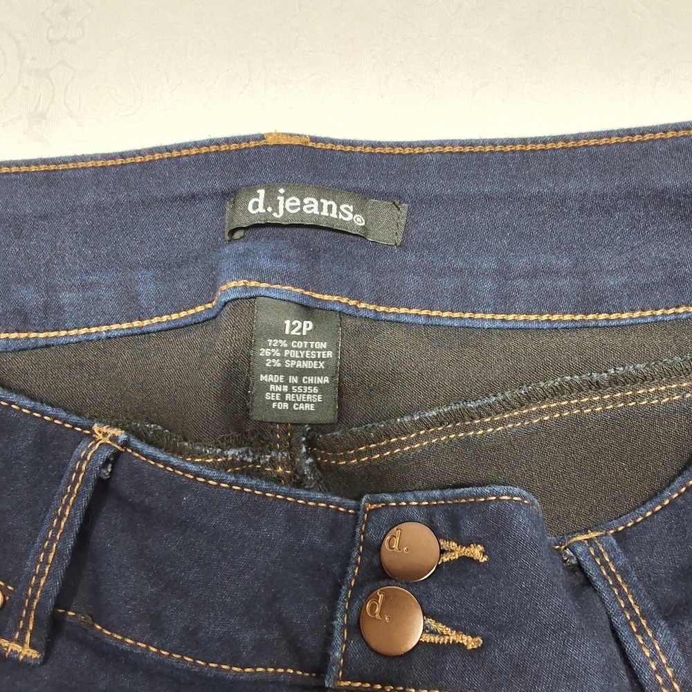 D. Jeans Blue Denim Jeans Dark Stretchy Lightly Worn Pants Size 12P - Picture 8 of 8